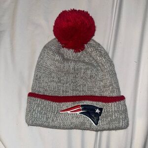 WOMENS NE PATRIOTS WINTER HAT
